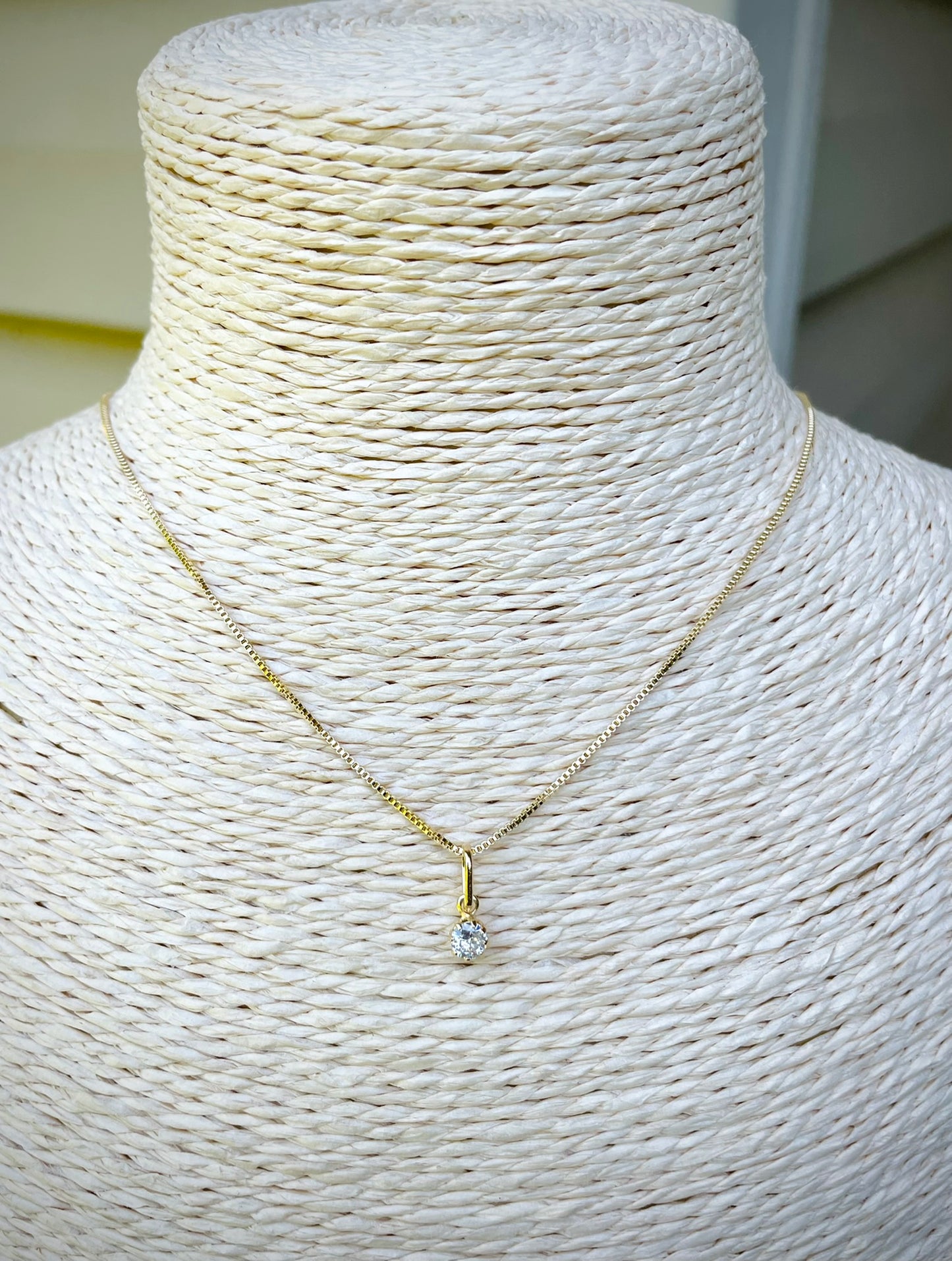 Dainty crystal necklace