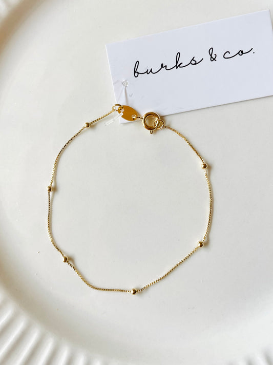 Dainty ball bracelet