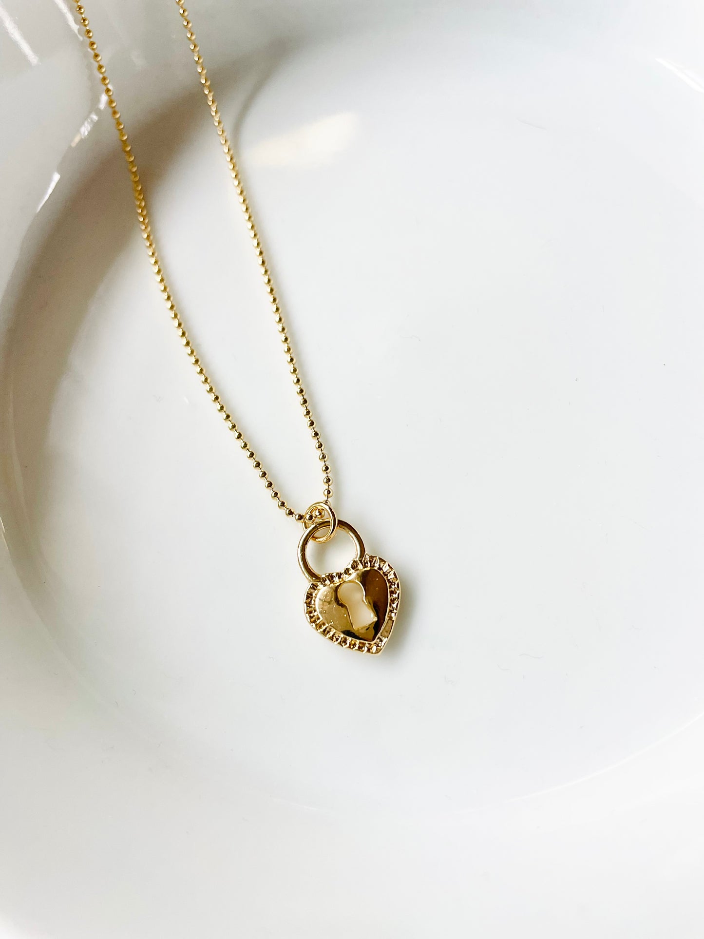 Heart lock necklace