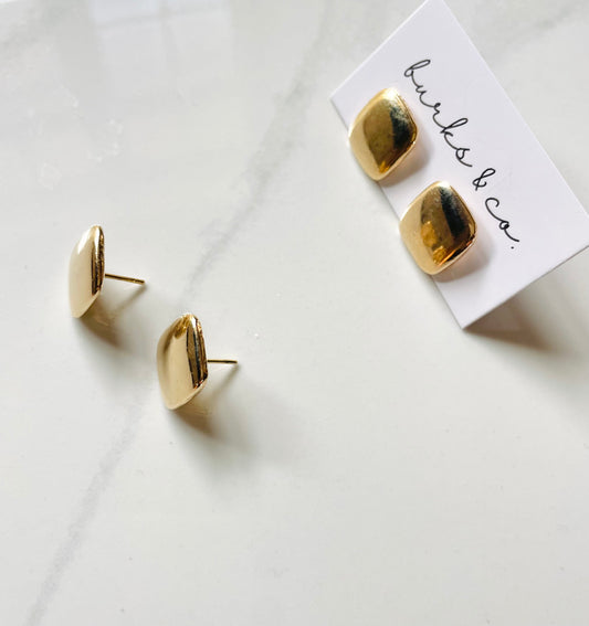 Square stud earrings