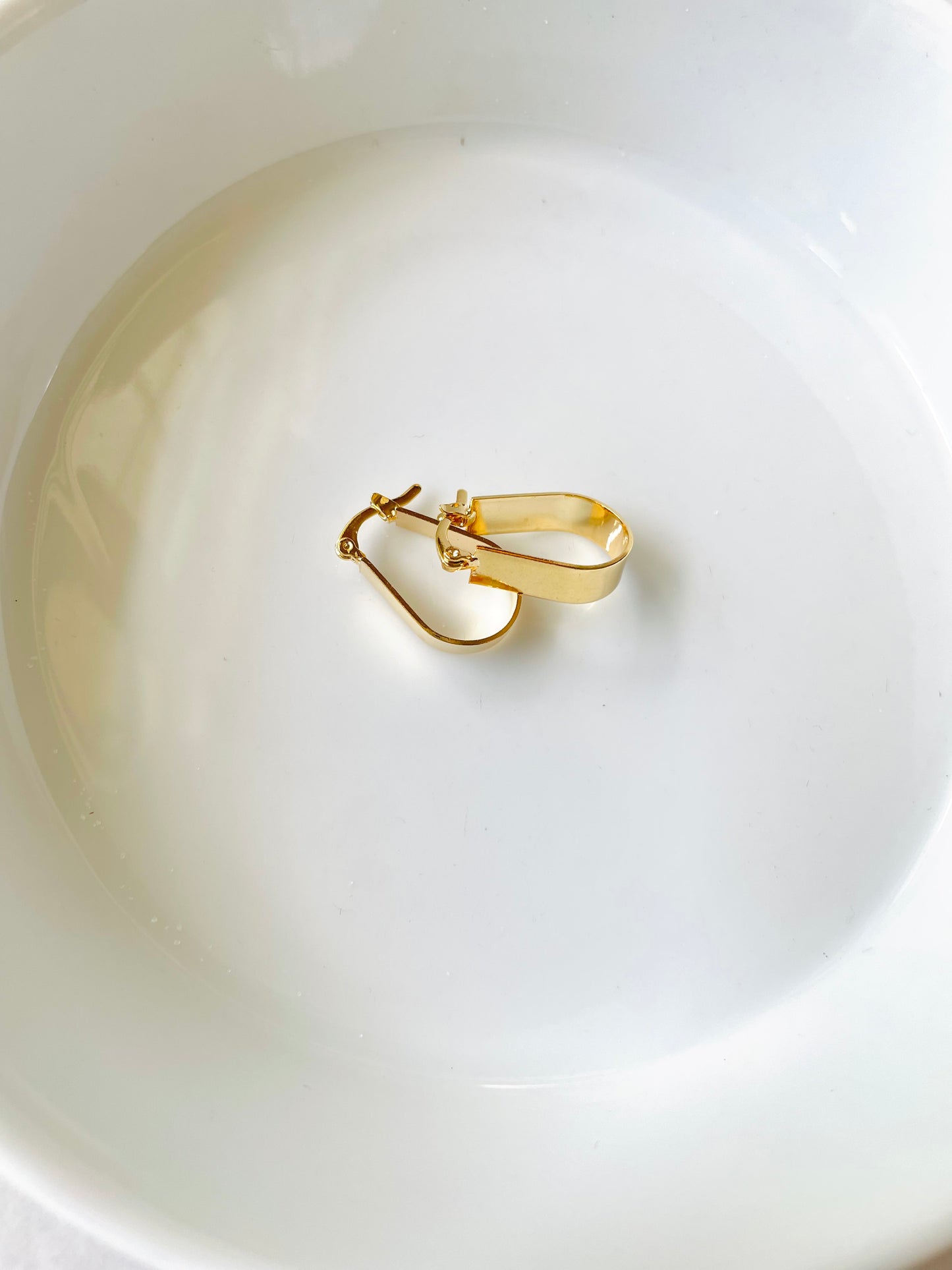 Oval hoops