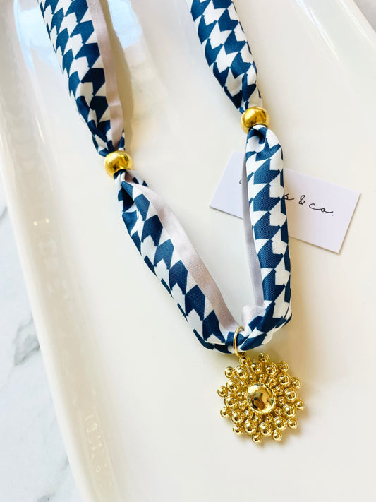 Bubble Burst scarf necklace